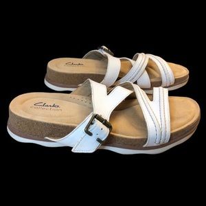 CLARKS 10 M White Leather Collection Brynn Hope Flat Sandal Buckle Comfort Foam